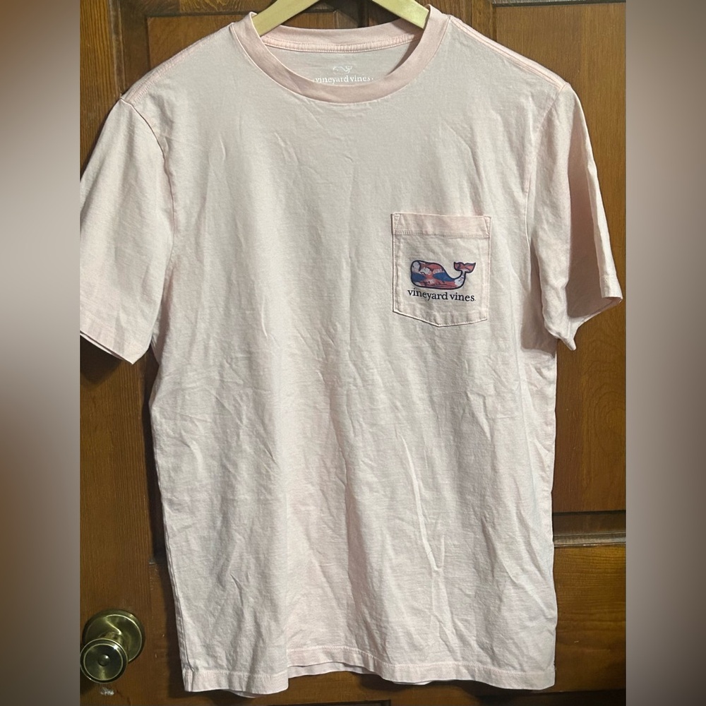 Vineyard Vines Women’s Pink Whale T-Shirt Size S